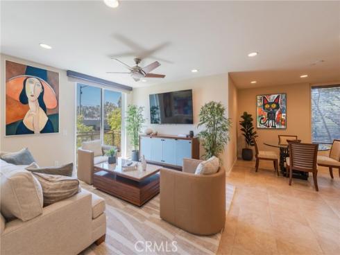 81  Waldorf  , Irvine, CA