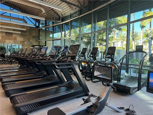 81  Waldorf  , Irvine, CA