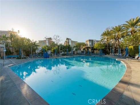 81  Waldorf  , Irvine, CA