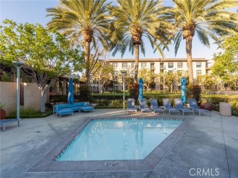 81  Waldorf  , Irvine, CA