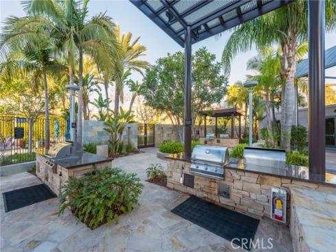 81  Waldorf  , Irvine, CA