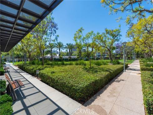 81  Waldorf  , Irvine, CA