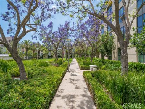 81  Waldorf  , Irvine, CA