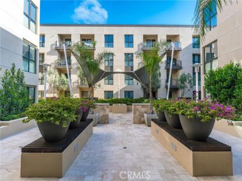 81  Waldorf  , Irvine, CA