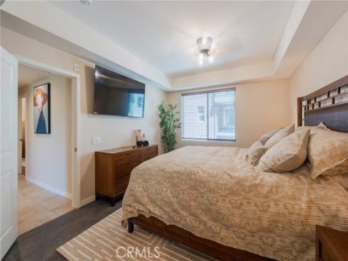 81  Waldorf  , Irvine, CA