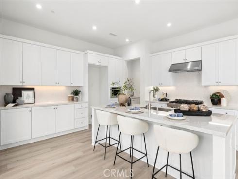 122  Glydon  , Irvine, CA