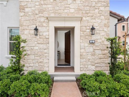 122  Glydon  , Irvine, CA