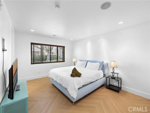 18  Navarre  133 , Irvine, CA