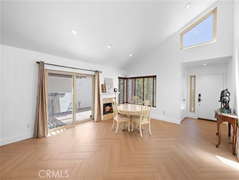 18  Navarre  133 , Irvine, CA