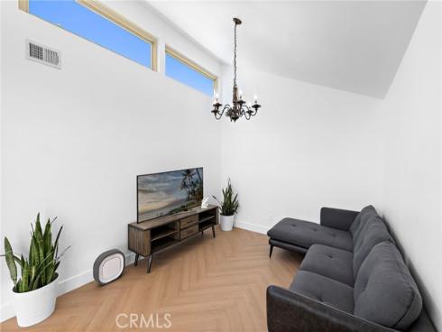 18  Navarre  133 , Irvine, CA