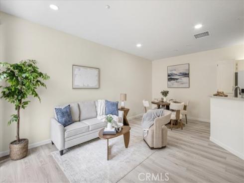 2405  Crescent Oak  , Irvine, CA