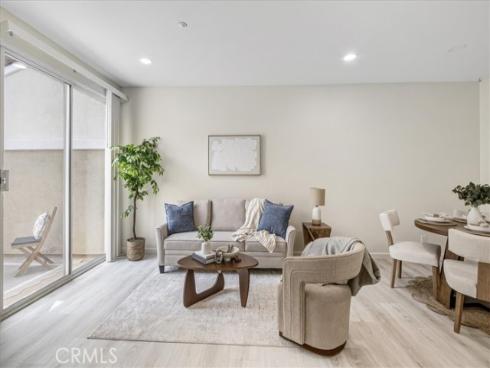 2405  Crescent Oak  , Irvine, CA