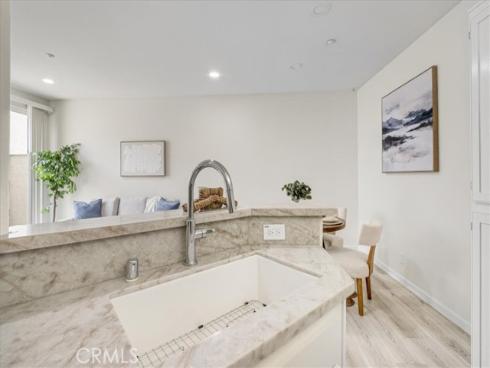 2405  Crescent Oak  , Irvine, CA