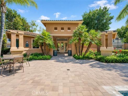 2405  Crescent Oak  , Irvine, CA