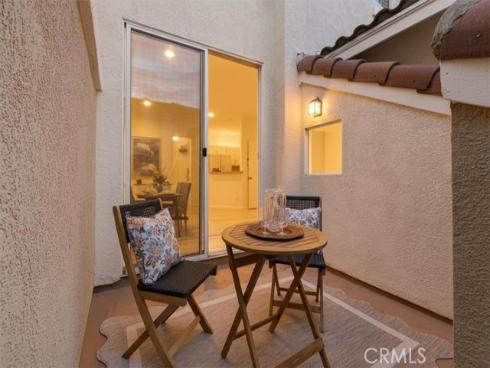 2405  Crescent Oak  , Irvine, CA