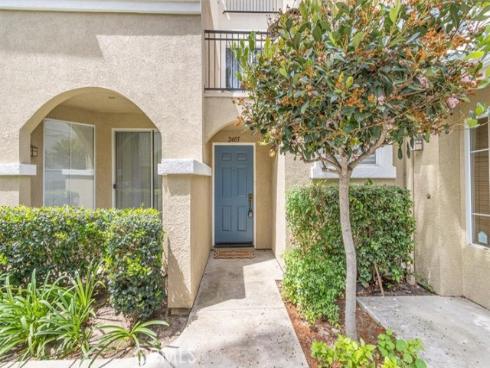 2405  Crescent Oak  , Irvine, CA