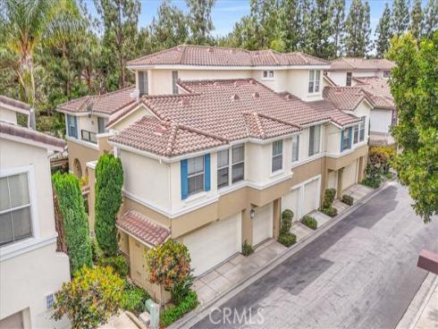 2405  Crescent Oak  , Irvine, CA