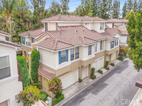 2405  Crescent Oak  , Irvine, CA