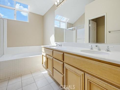 4  Estrella  , Irvine, CA