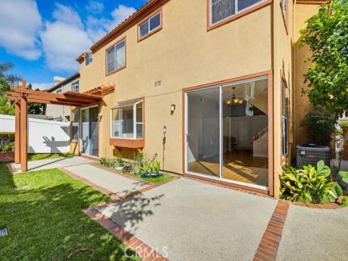 4  Estrella  , Irvine, CA