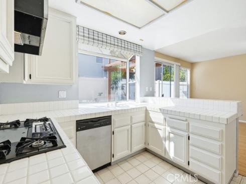 4  Estrella  , Irvine, CA