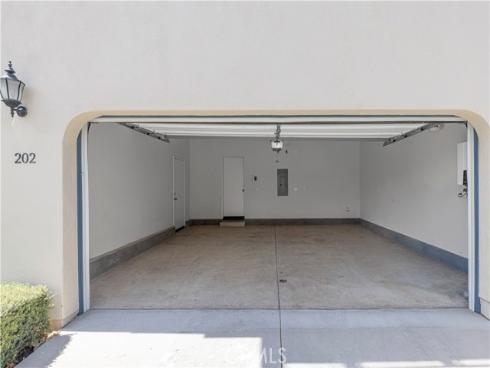 202  Cultivate  , Irvine, CA