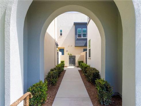 202  Cultivate  , Irvine, CA