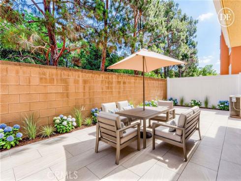 38  Daisy  , Irvine, CA