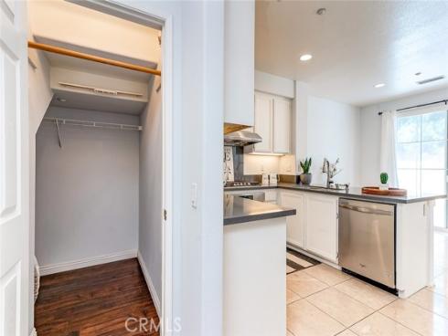 38  Daisy  , Irvine, CA