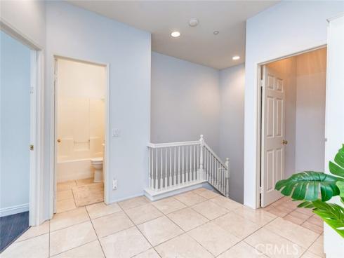 38  Daisy  , Irvine, CA