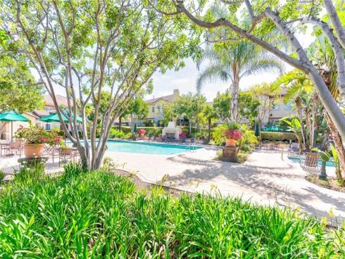 38  Daisy  , Irvine, CA