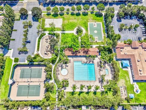 38  Daisy  , Irvine, CA