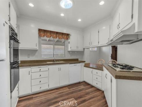 5200  Irvine  190  Boulevard, Irvine, CA