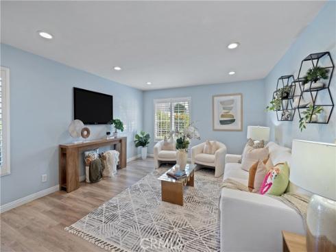 4  Woodleaf  , Irvine, CA