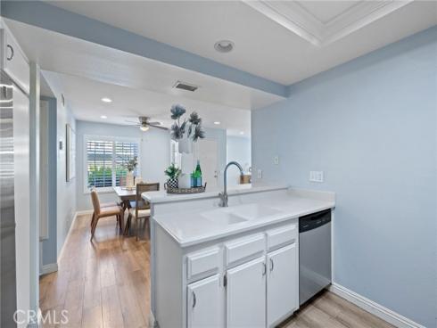 4  Woodleaf  , Irvine, CA