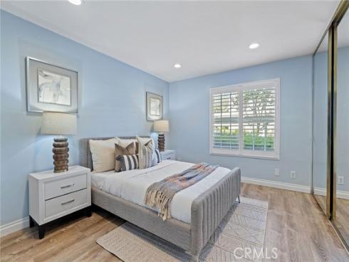 4  Woodleaf  , Irvine, CA