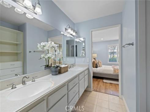 4  Woodleaf  , Irvine, CA