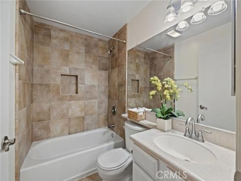 4  Woodleaf  , Irvine, CA