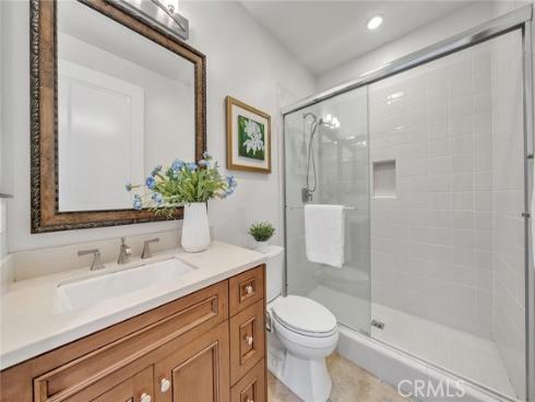 80  Rossmore  , Irvine, CA