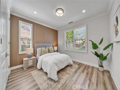 80  Rossmore  , Irvine, CA