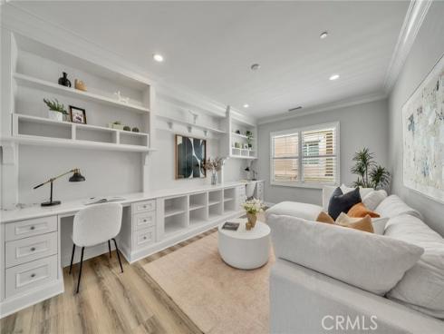 80  Rossmore  , Irvine, CA