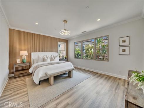 80  Rossmore  , Irvine, CA