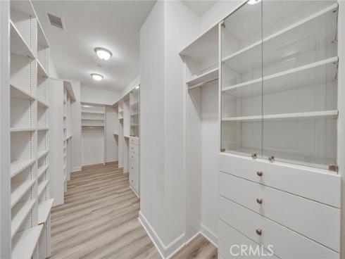 80  Rossmore  , Irvine, CA