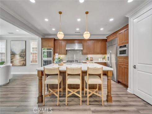 80  Rossmore  , Irvine, CA