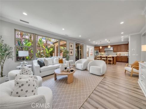 80  Rossmore  , Irvine, CA