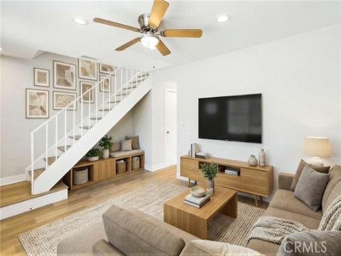 18  Heritage  , Irvine, CA