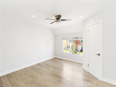 18  Heritage  , Irvine, CA