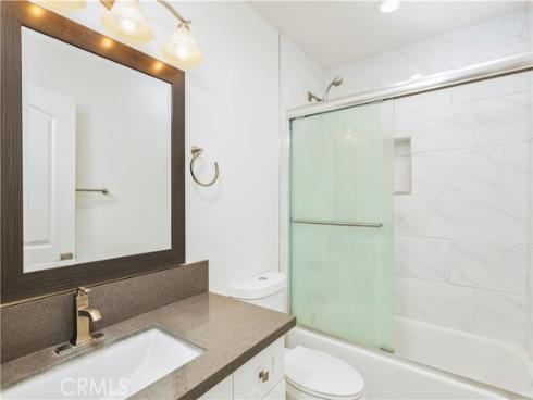 18  Heritage  , Irvine, CA