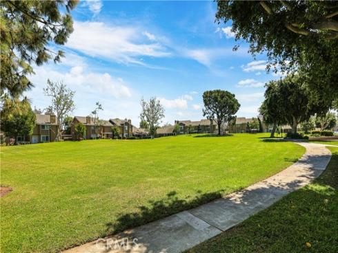 18  Heritage  , Irvine, CA