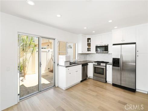 18  Heritage  , Irvine, CA